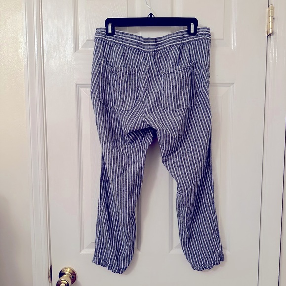 Old Navy Linen Crop Pants Size Medium - Picture 2 of 5